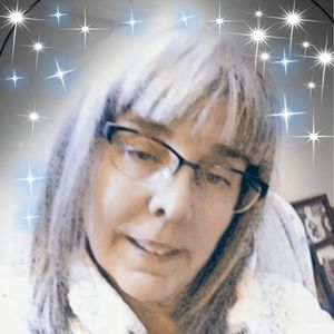 Meet your Posher, Deborah